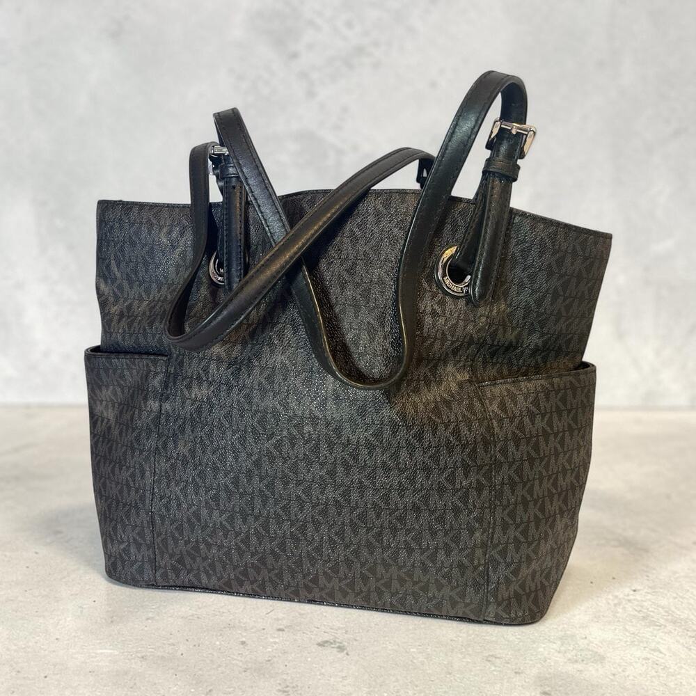 MICHAEL KORS Jet Set Black Signature Logo Canvas Tote Bag 11.5 x 10.5 x 5.5 Used